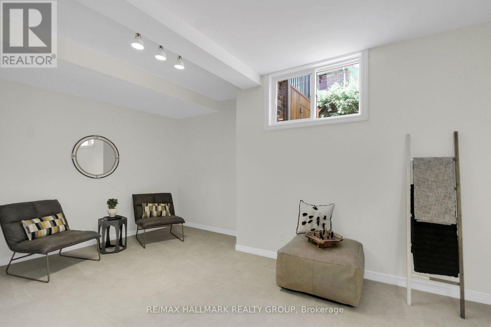57 Ashpark Crescent, Ottawa, ON