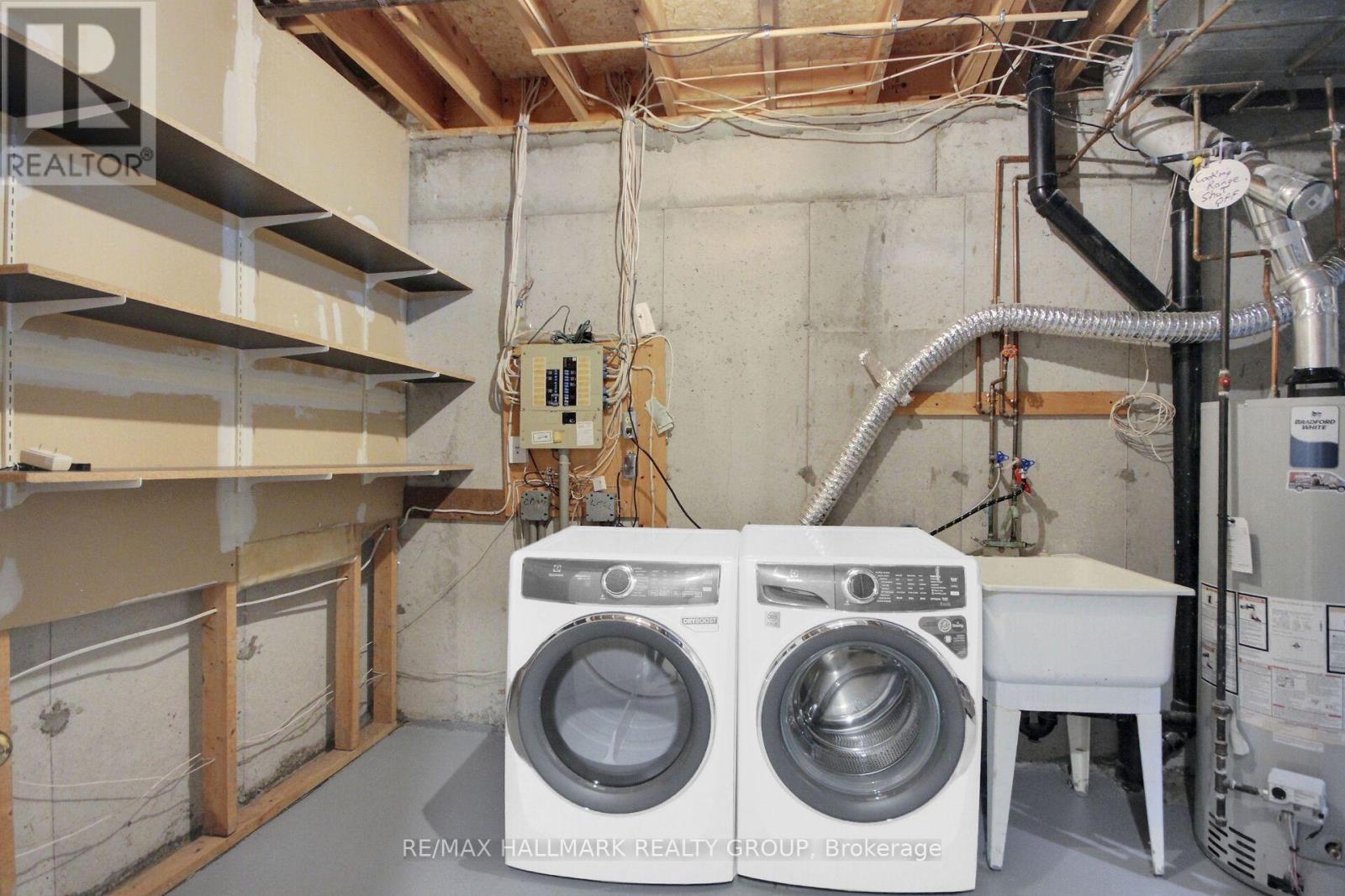 57 Ashpark Crescent, Ottawa, ON