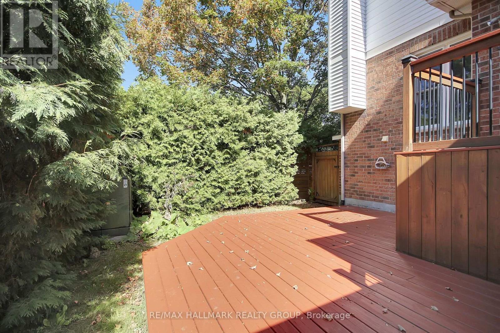 57 Ashpark Crescent, Ottawa, ON