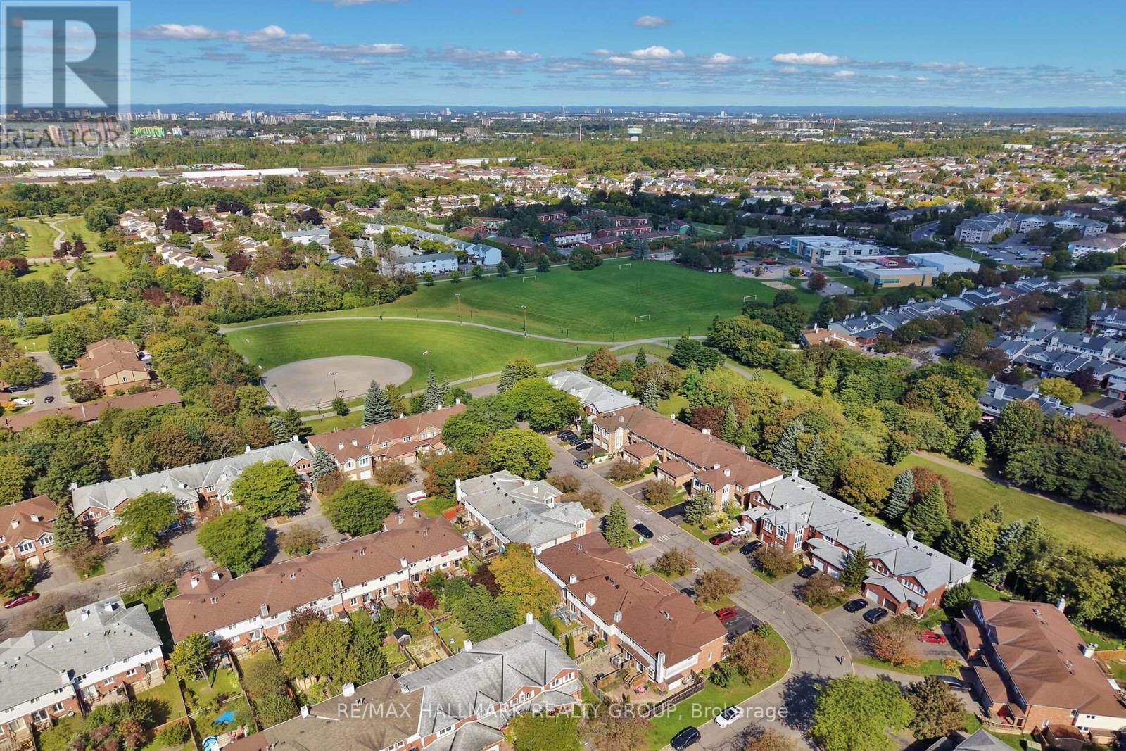 57 Ashpark Crescent, Ottawa, ON