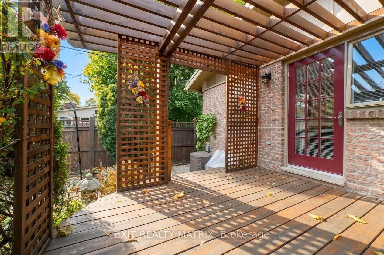 1866 Lenester Avenue, Ottawa, ON