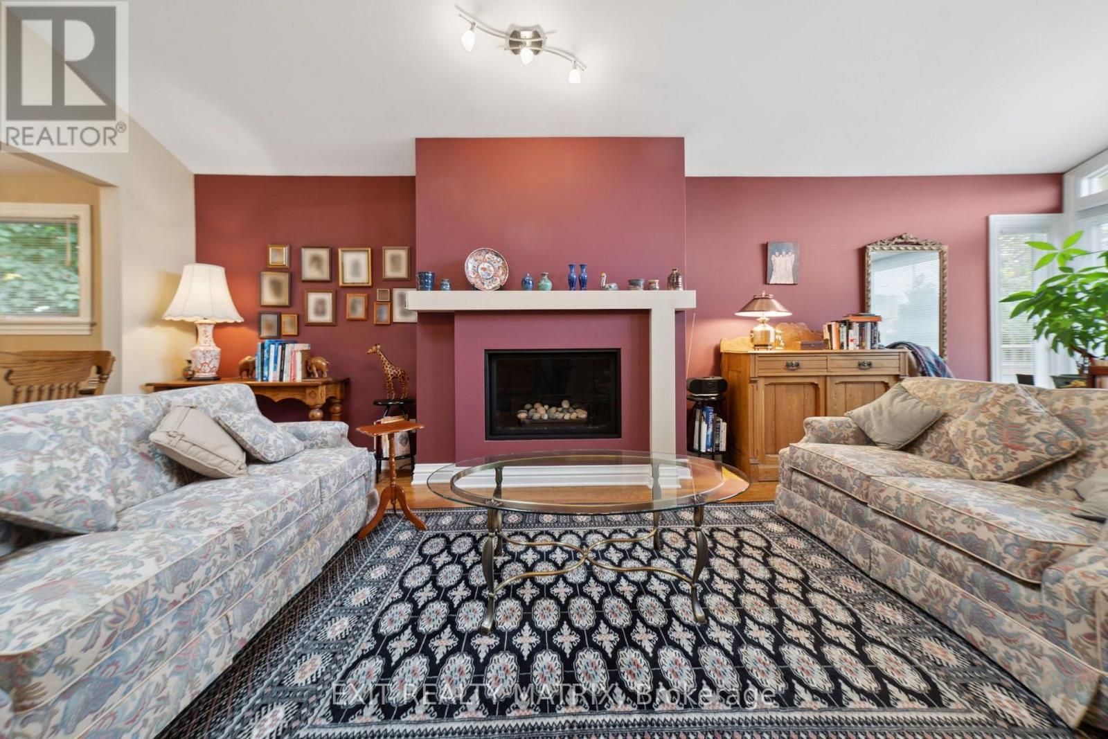 1866 Lenester Avenue, Ottawa, ON