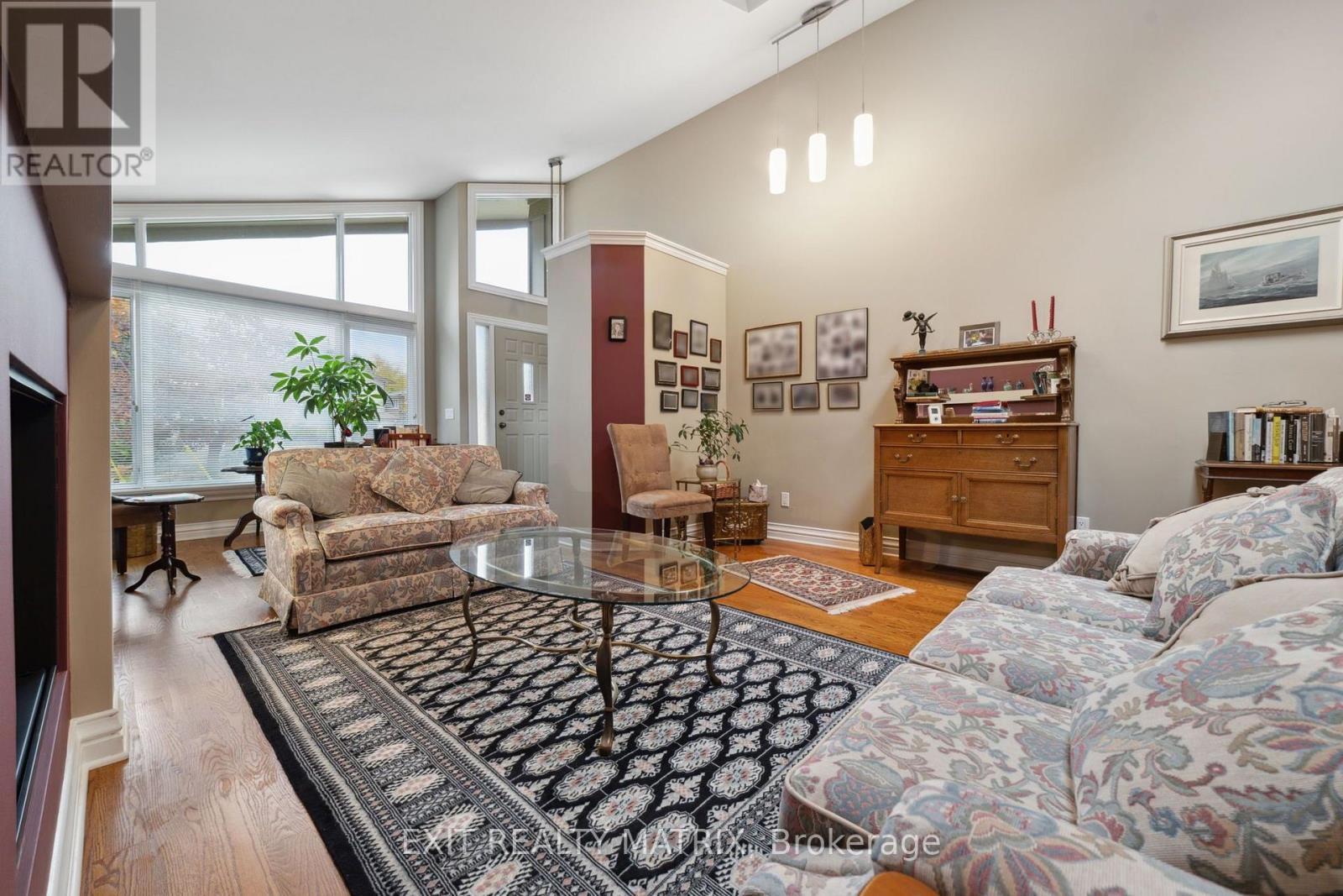 1866 Lenester Avenue, Ottawa, ON