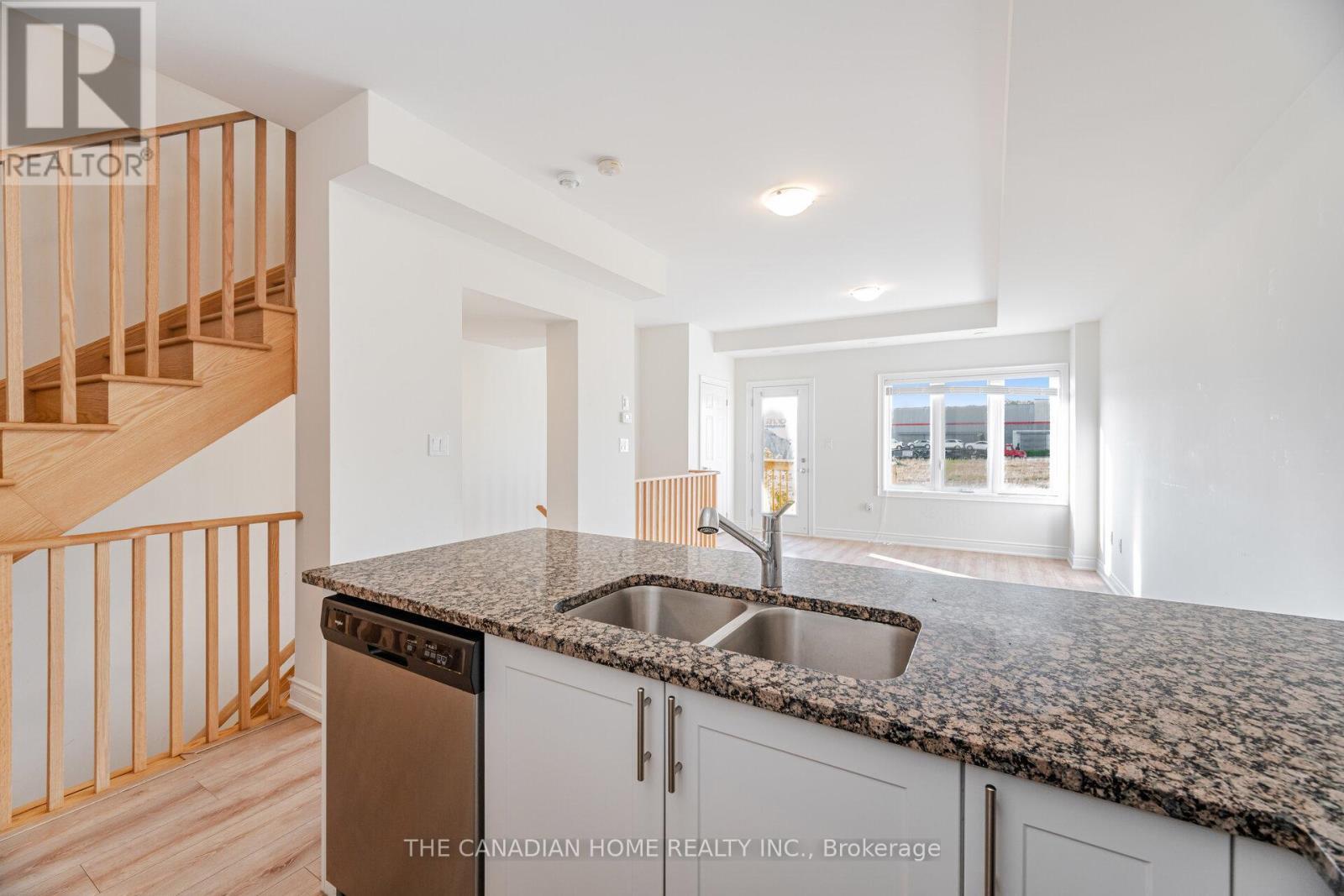 241 Danzatore Path, Oshawa, ON