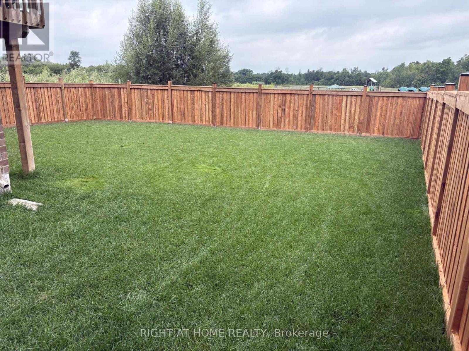 68 Wood Crescent, Essa, ON