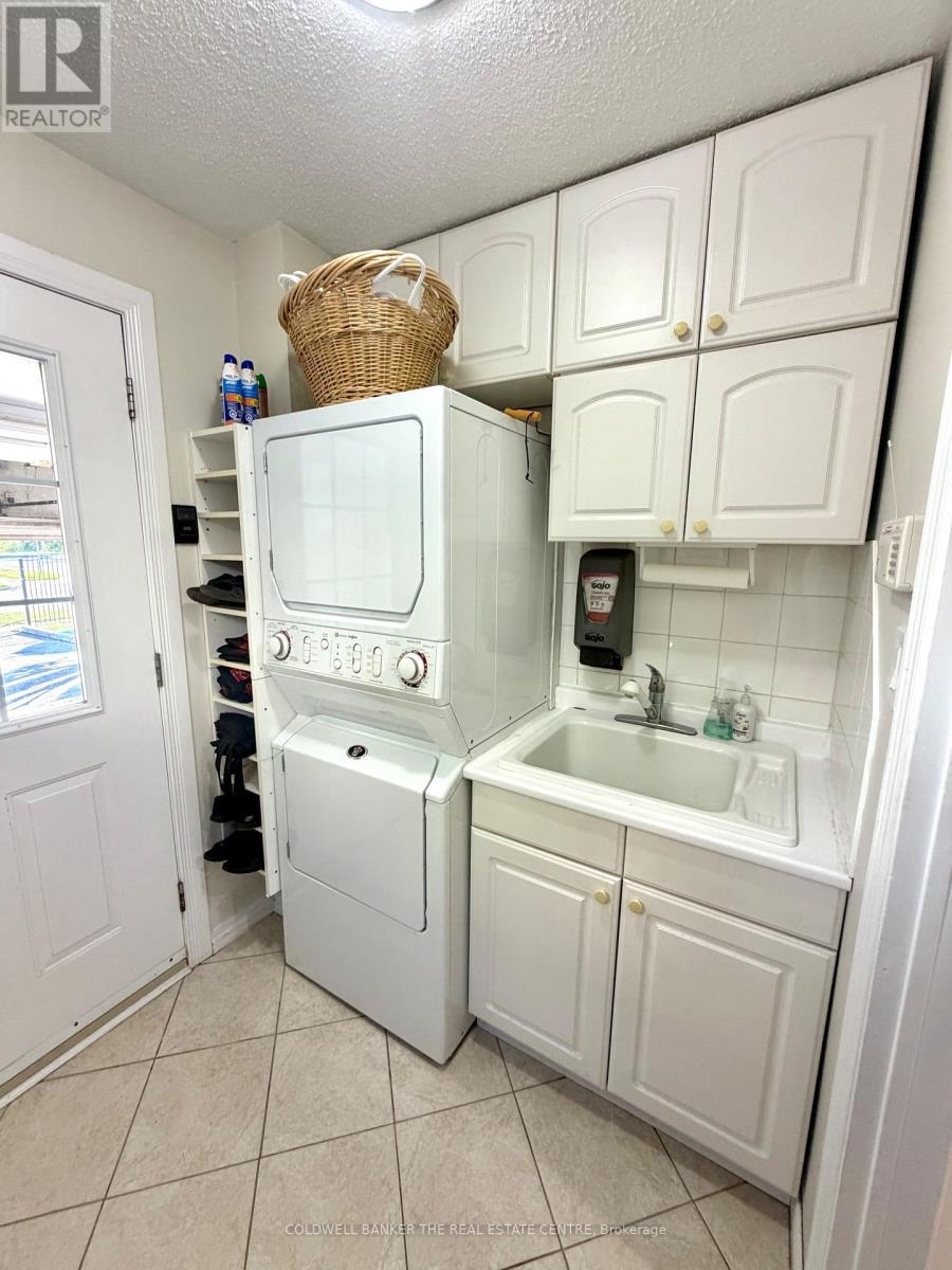 Laundry Room - 227 Hickling Trail, Barrie, ON