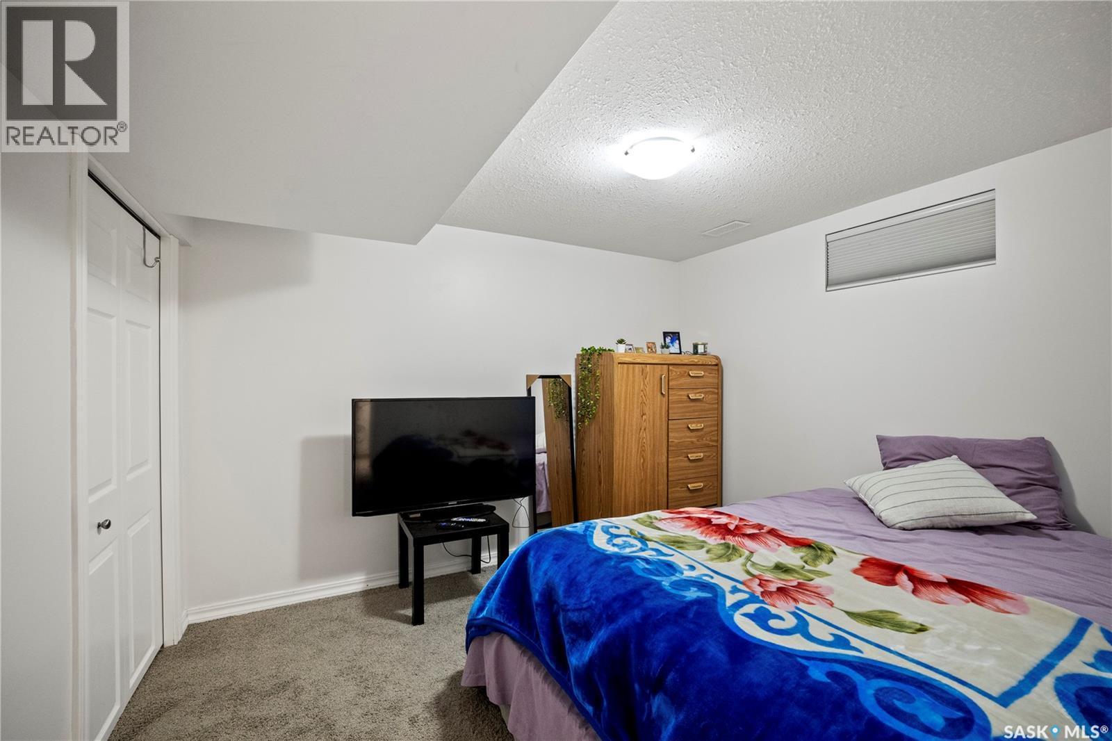 16 Lipton Place, Regina, SK