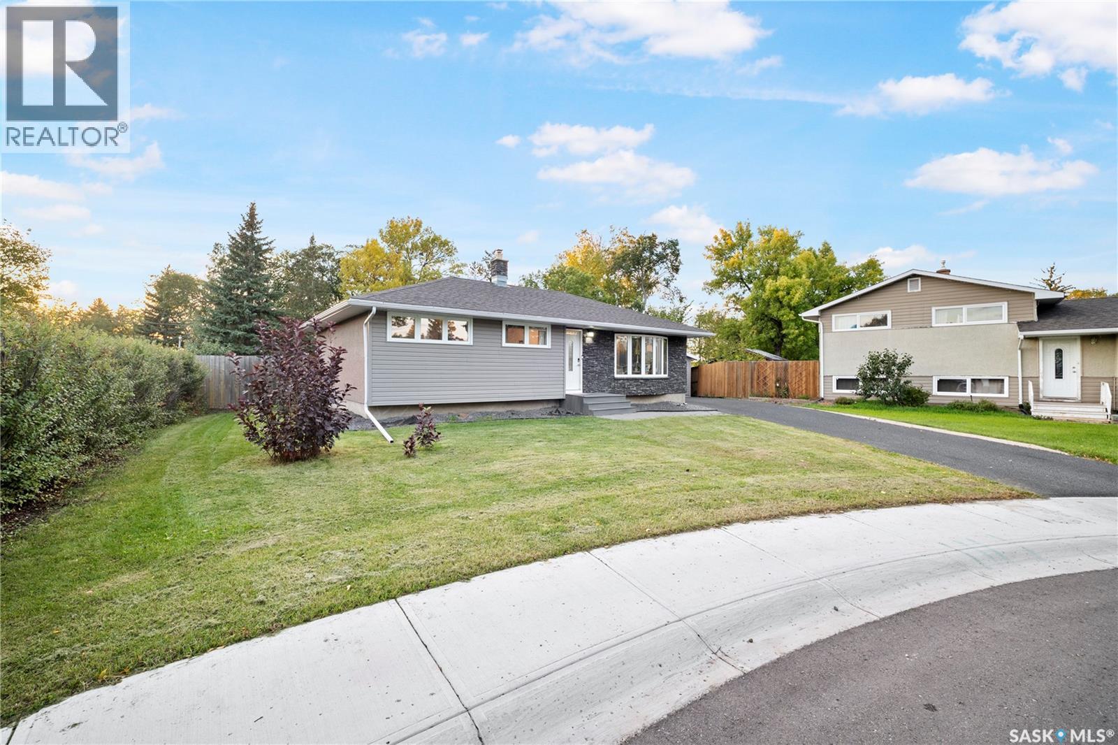 16 Lipton Place, Regina, SK