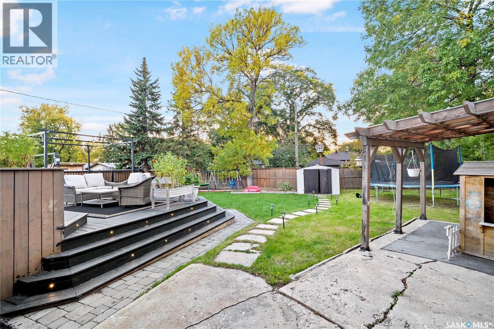 16 Lipton Place, Regina, SK