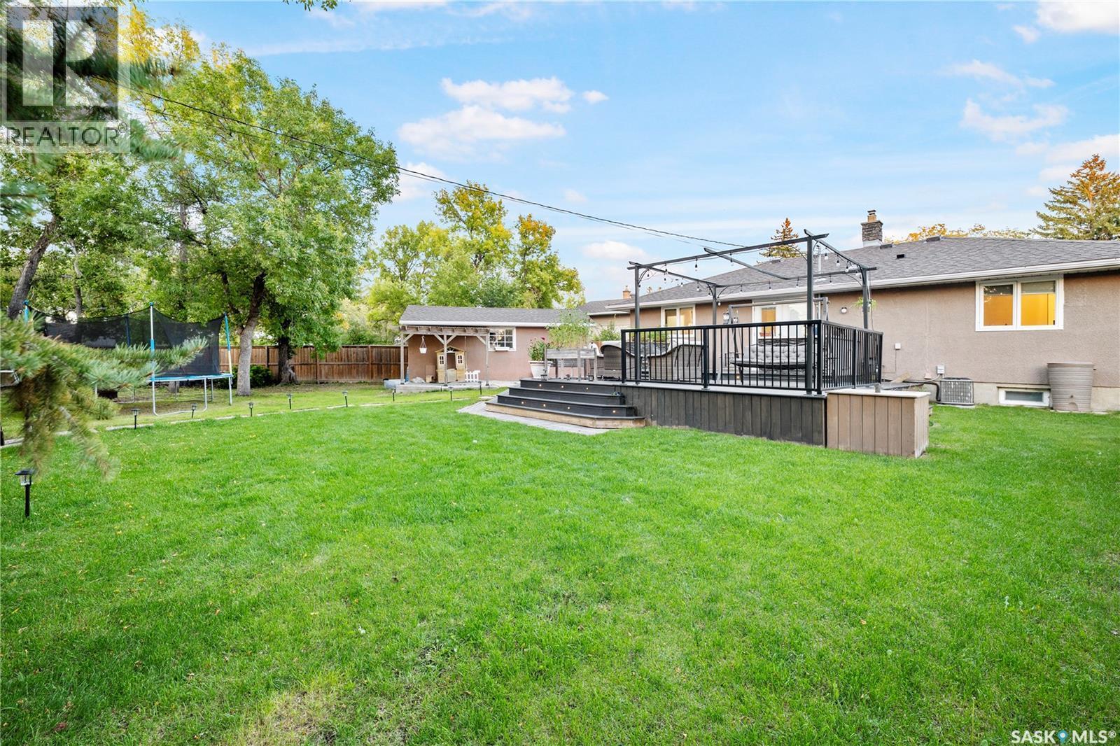 16 Lipton Place, Regina, SK