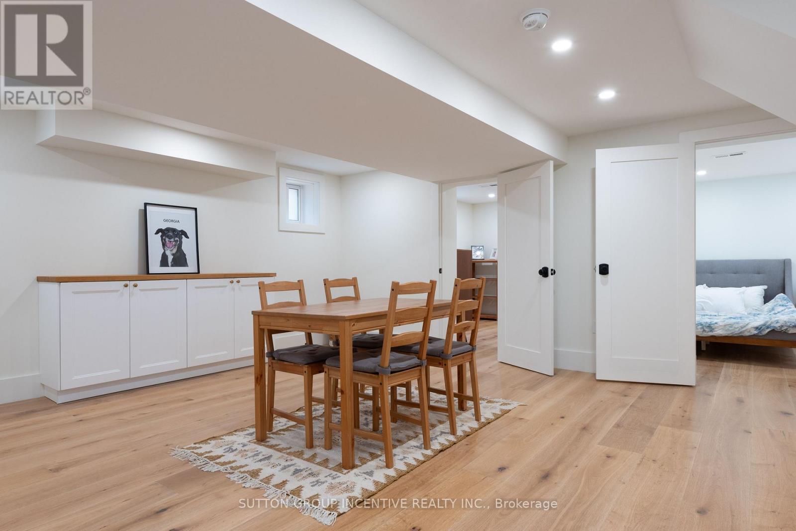 16 Robindale Avenue, Toronto, ON