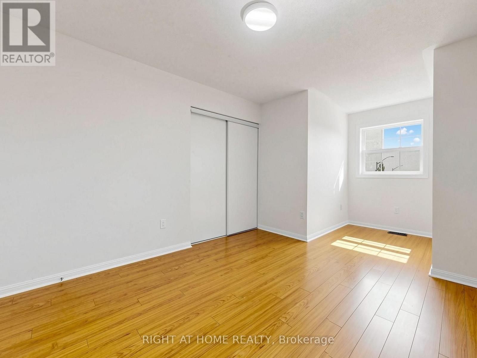 5817 Whitehorn Avenue, Mississauga, ON