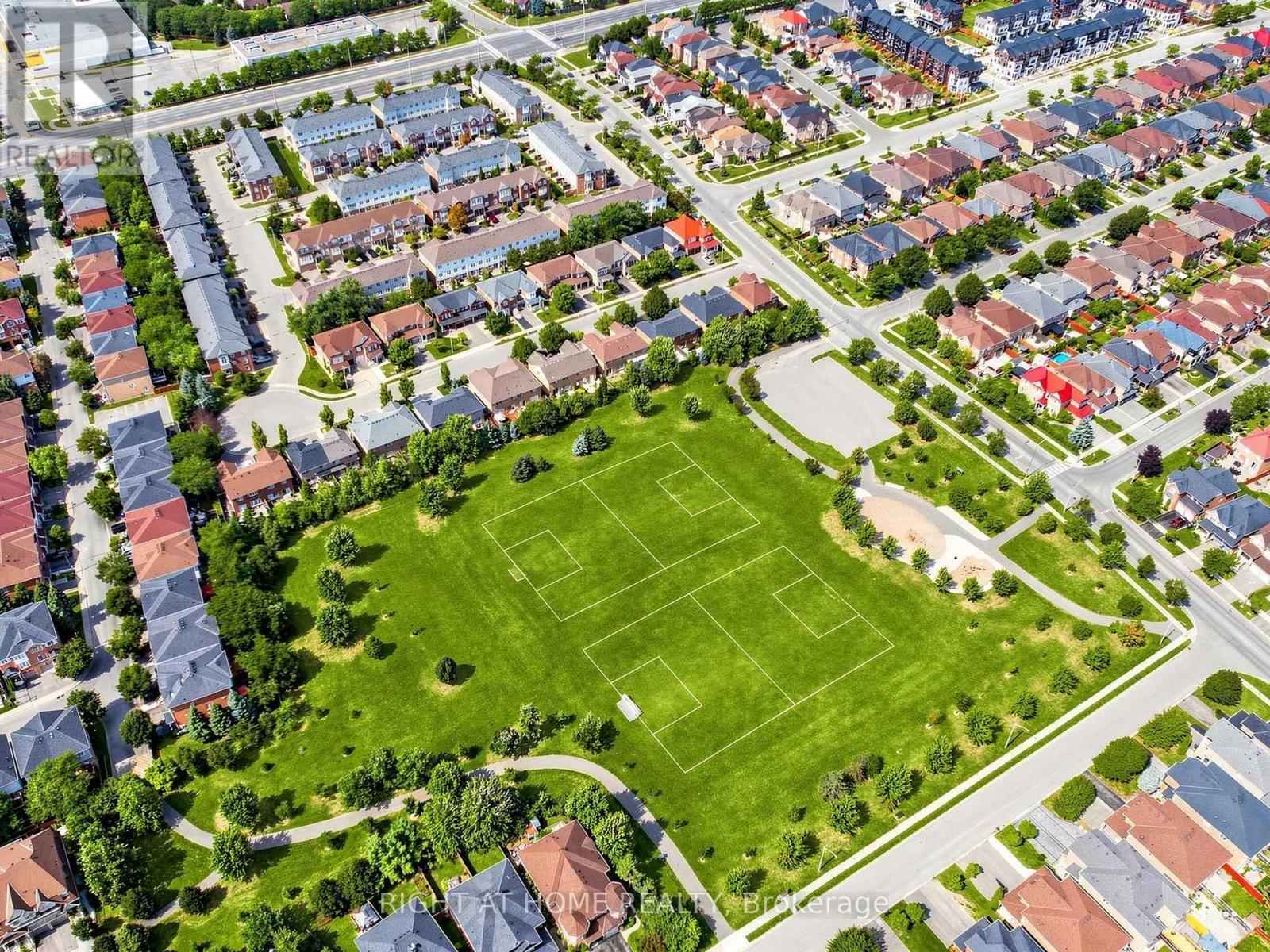 5817 Whitehorn Avenue, Mississauga, ON