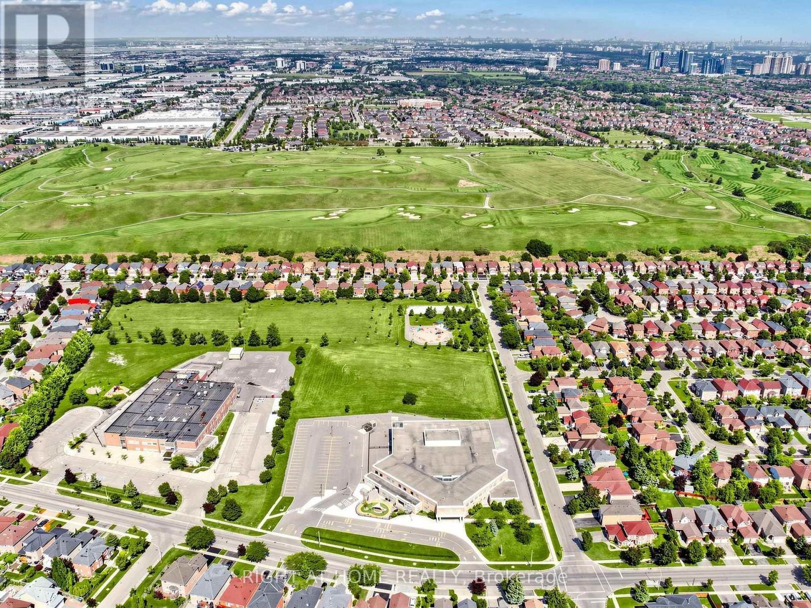 5817 Whitehorn Avenue, Mississauga, ON