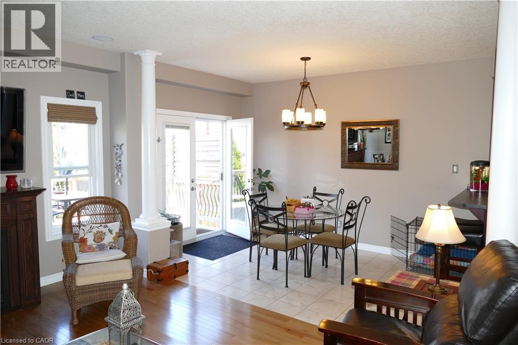 Photos are from the past before the current tenant moved in. - 466 Sienna Crescent, Kitchener, ON