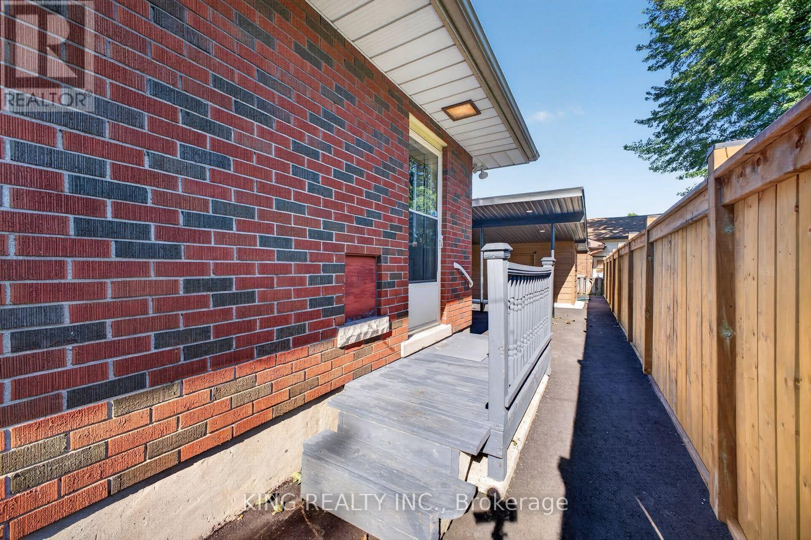 35 Hewko Street, St. Catharines, ON