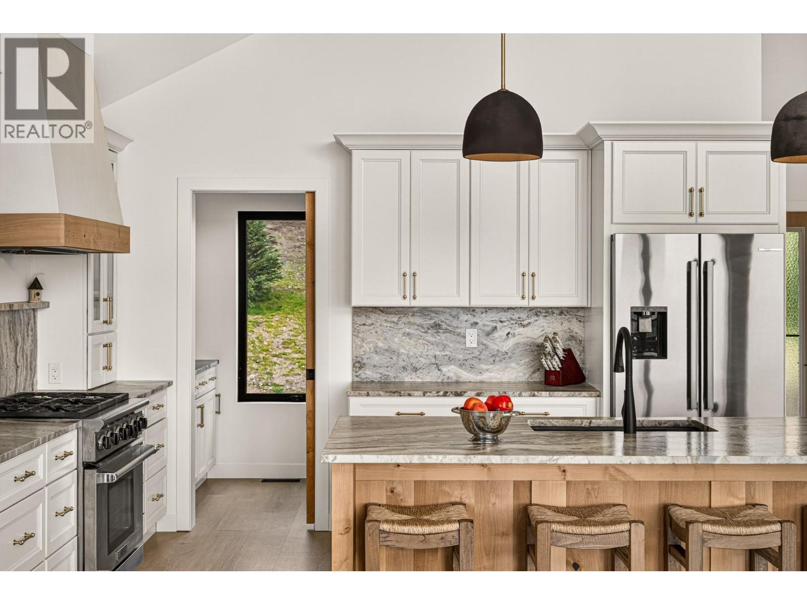 1731 Marina Estates Road, Lake Koocanusa, BC