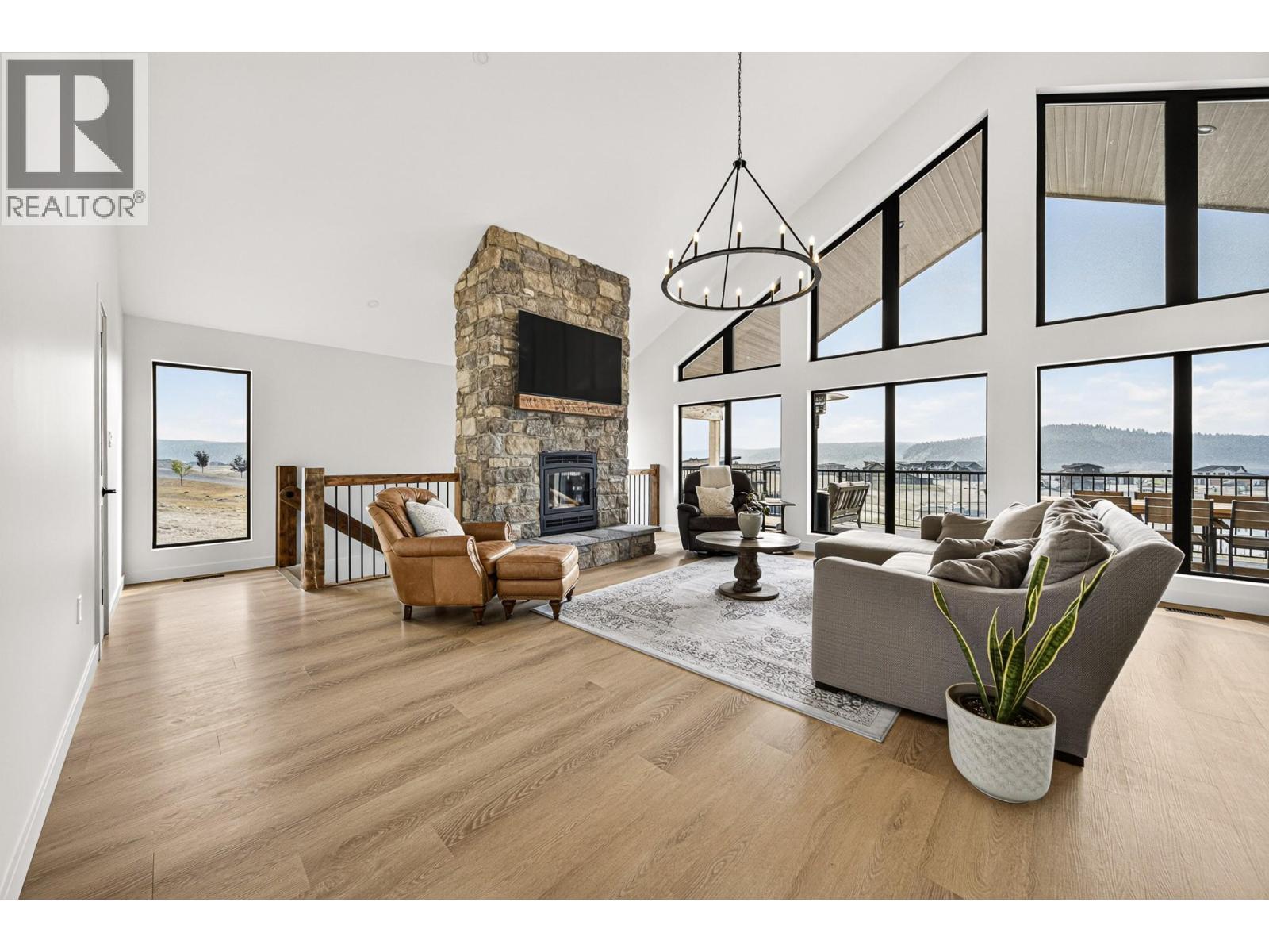 1731 Marina Estates Road, Lake Koocanusa, BC