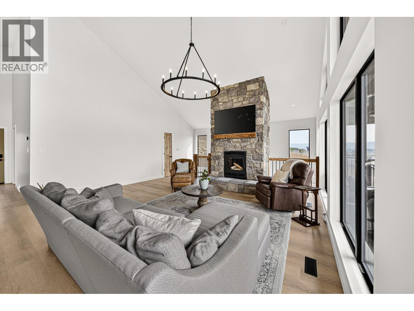 1731 Marina Estates Road, Lake Koocanusa, BC