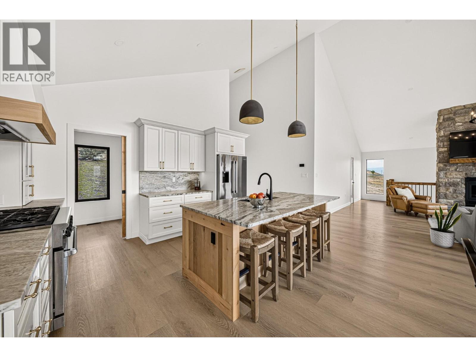 1731 Marina Estates Road, Lake Koocanusa, BC