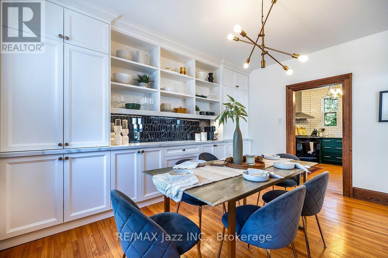 142 Adelaide Avenue W, Oshawa (O'Neill), ON