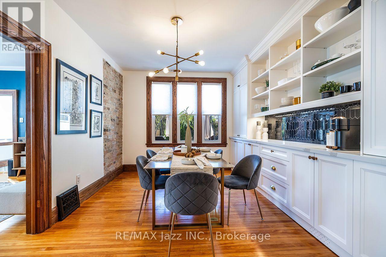 142 Adelaide Avenue W, Oshawa (O'Neill), ON