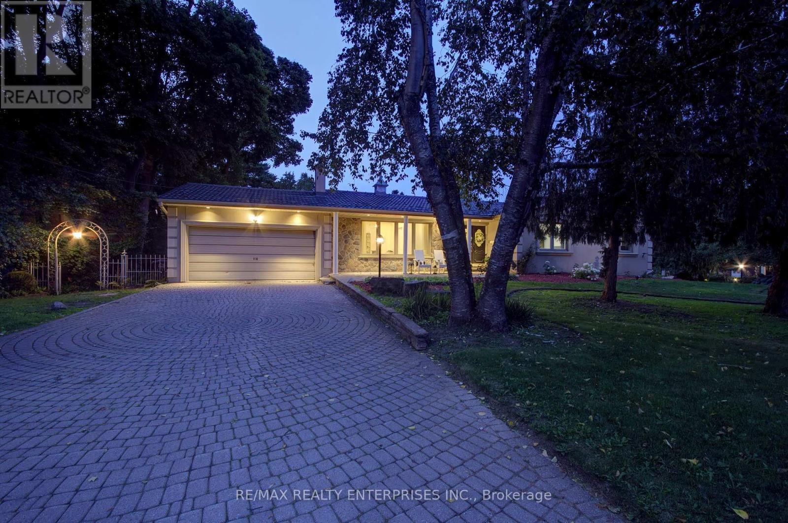 551 Cochise Crescent, Mississauga, ON
