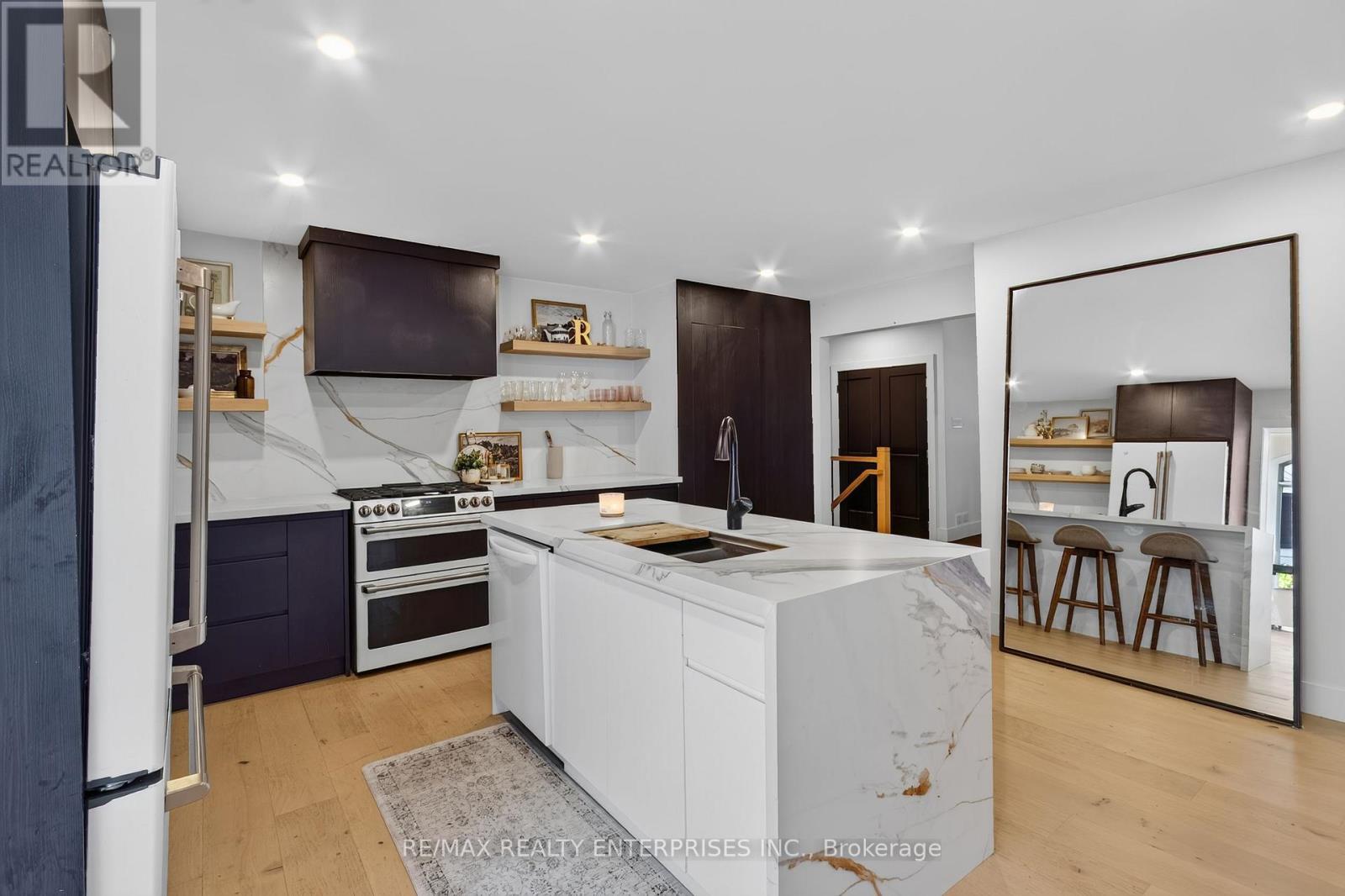 551 Cochise Crescent, Mississauga, ON