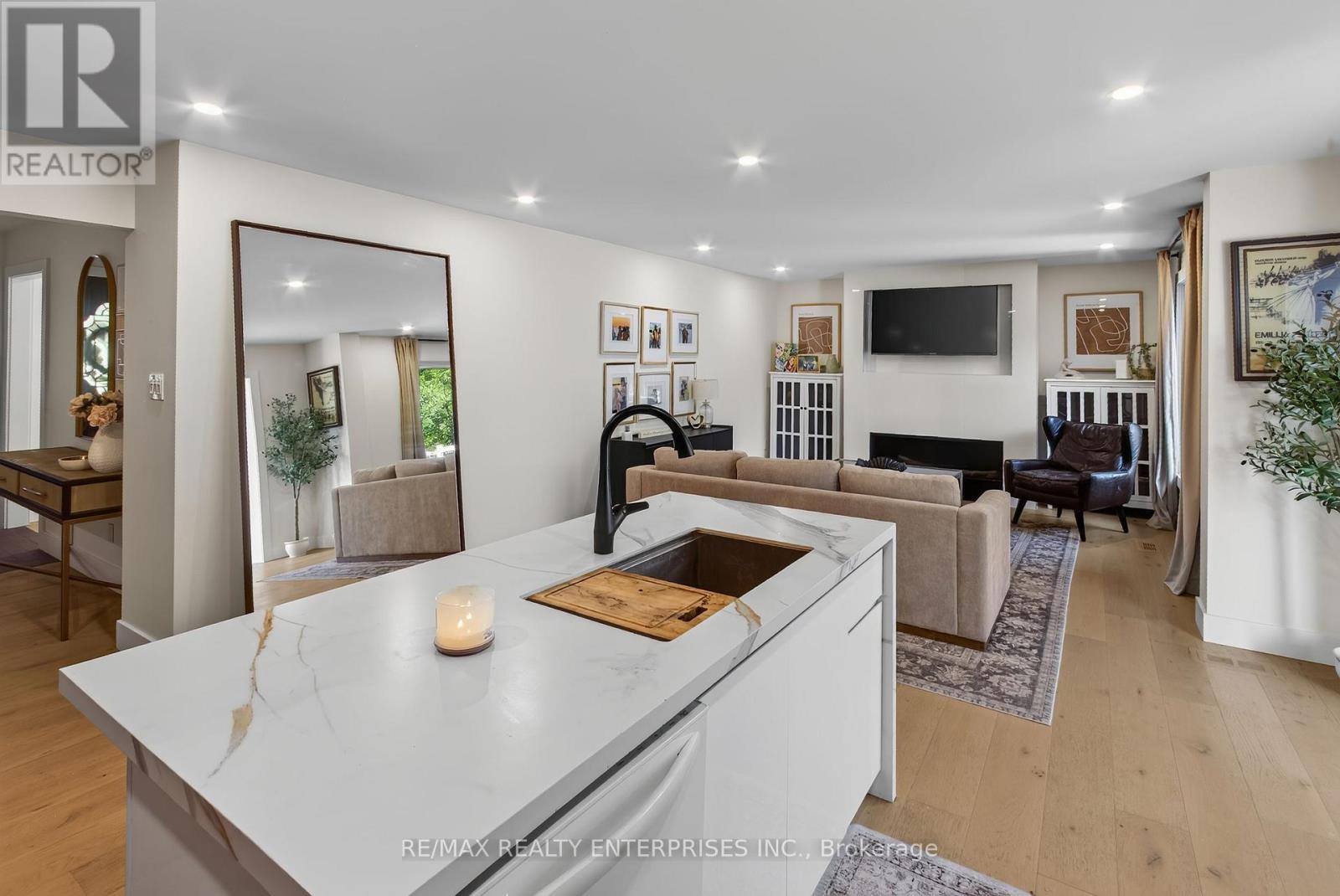 551 Cochise Crescent, Mississauga, ON