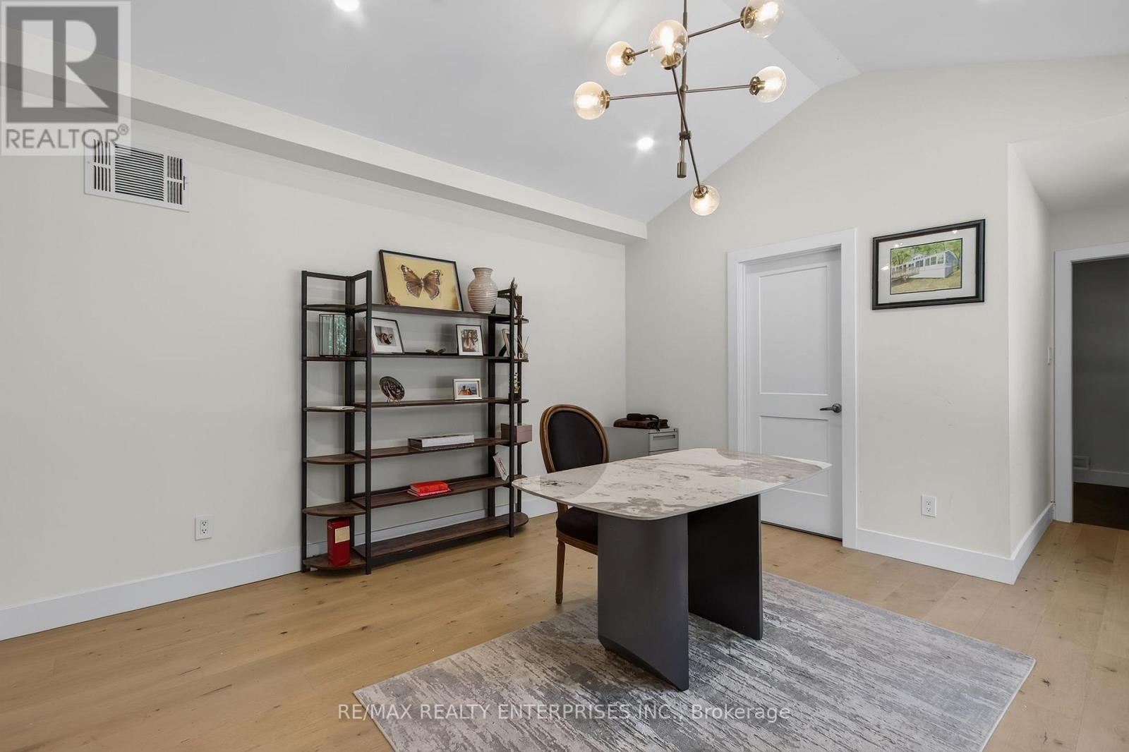 551 Cochise Crescent, Mississauga, ON