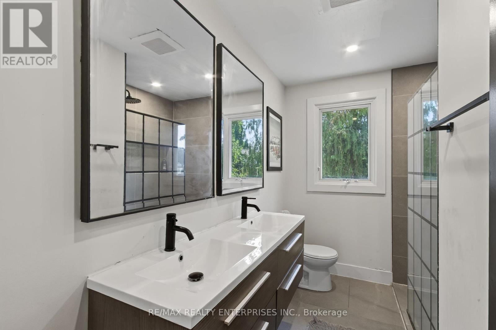 551 Cochise Crescent, Mississauga, ON