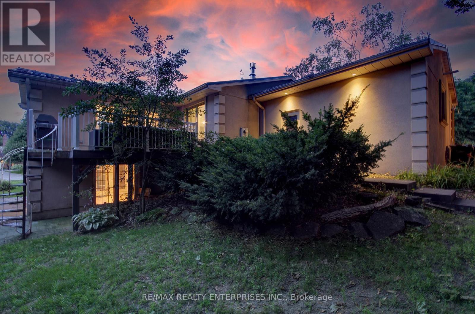 551 Cochise Crescent, Mississauga, ON