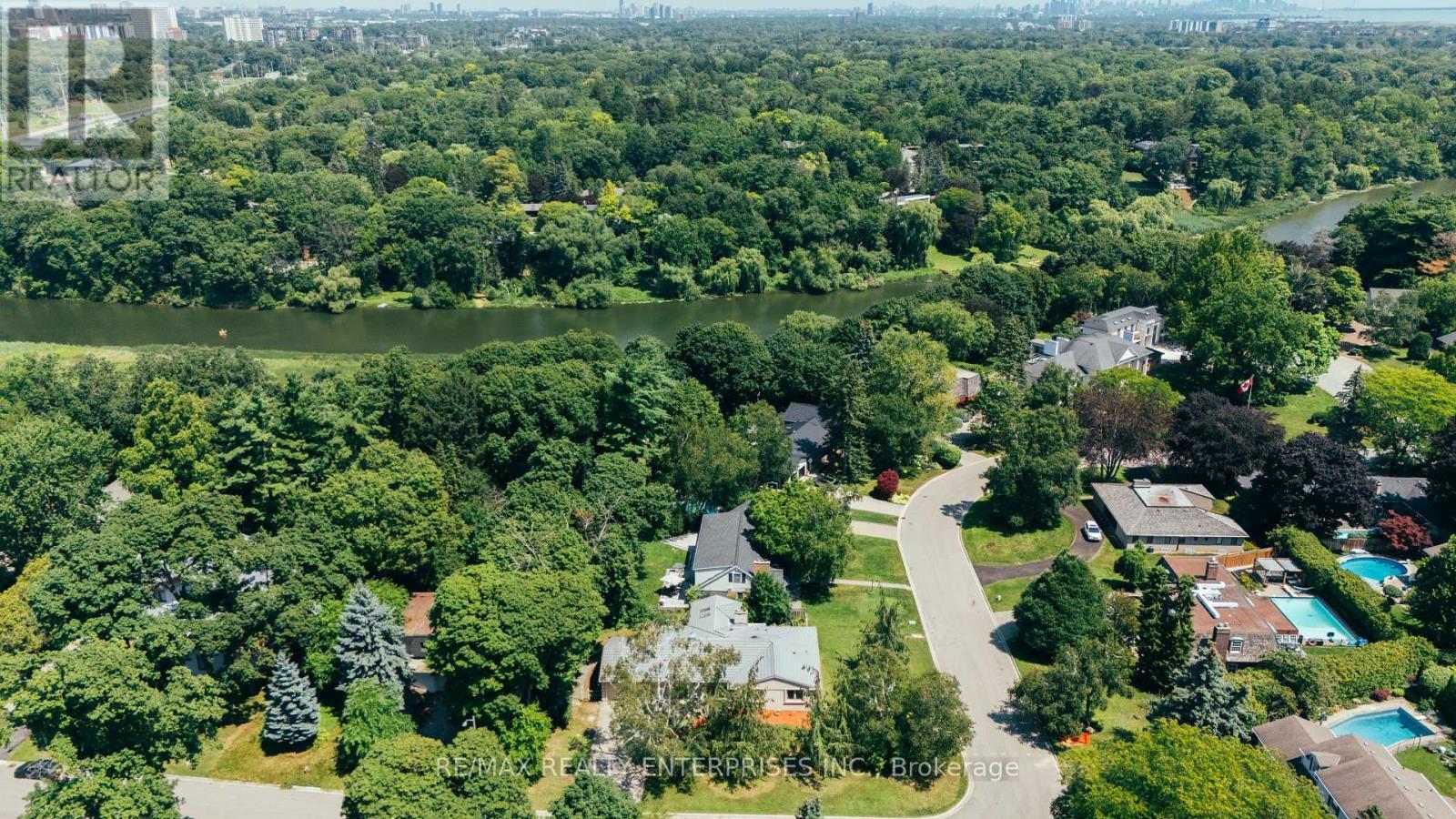 551 Cochise Crescent, Mississauga, ON