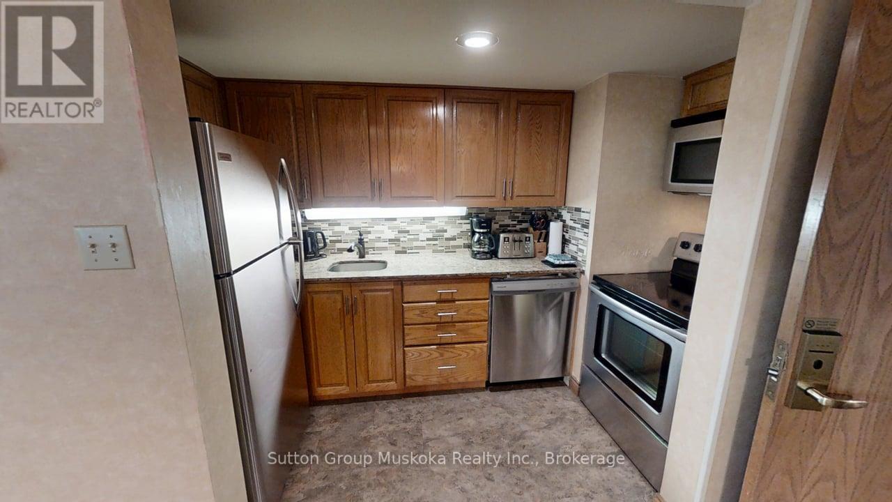 27-202 Golfview - Deerhurst Drive, Huntsville (Chaffey), ON