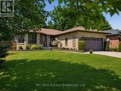 294 COLBORNE STREET Centre Wellington (Elora/Salem), ON N0B 1S0