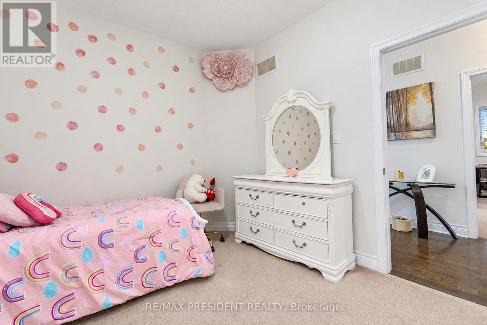 31 Monarch Drive, Halton Hills, ON