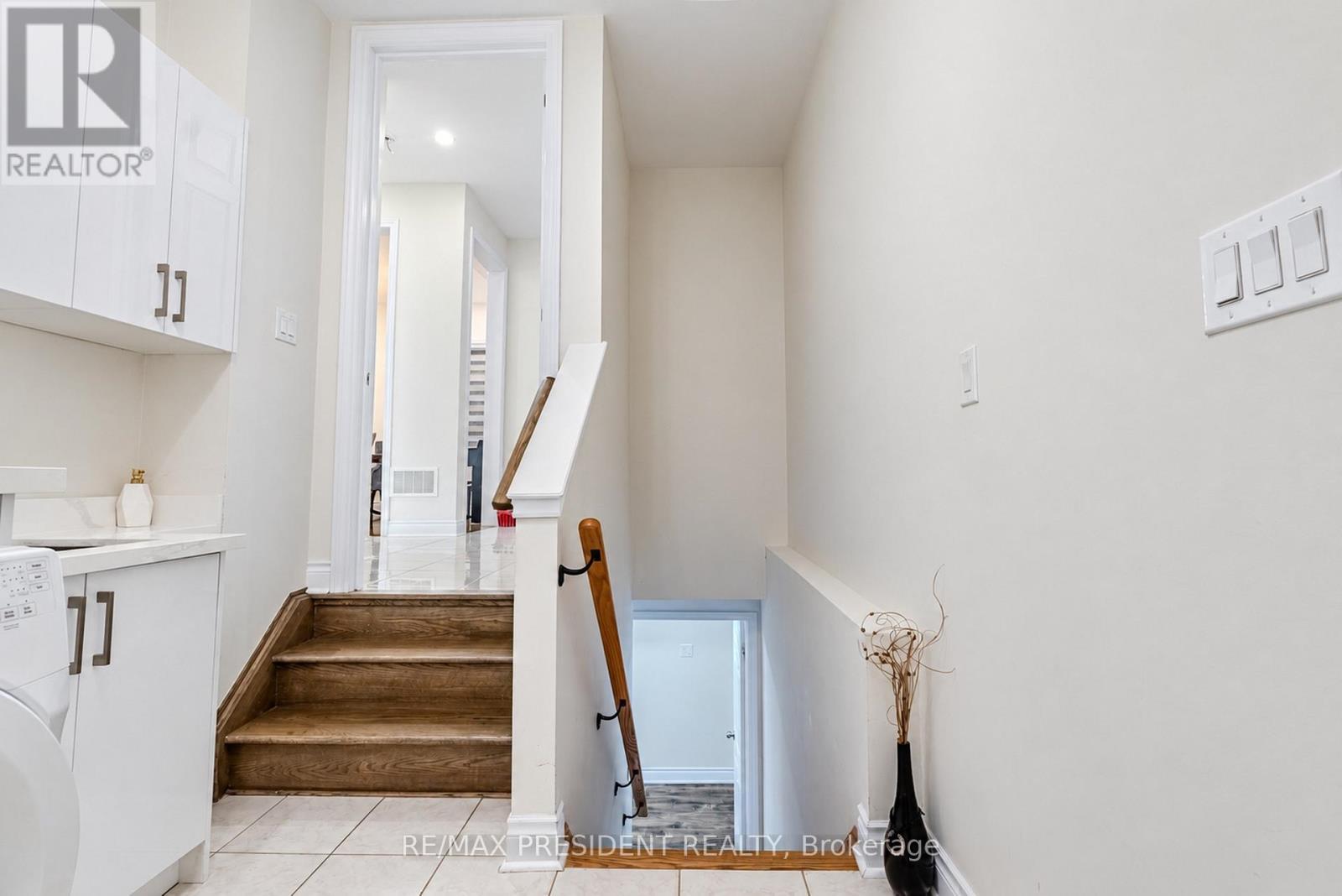 31 Monarch Drive, Halton Hills, ON