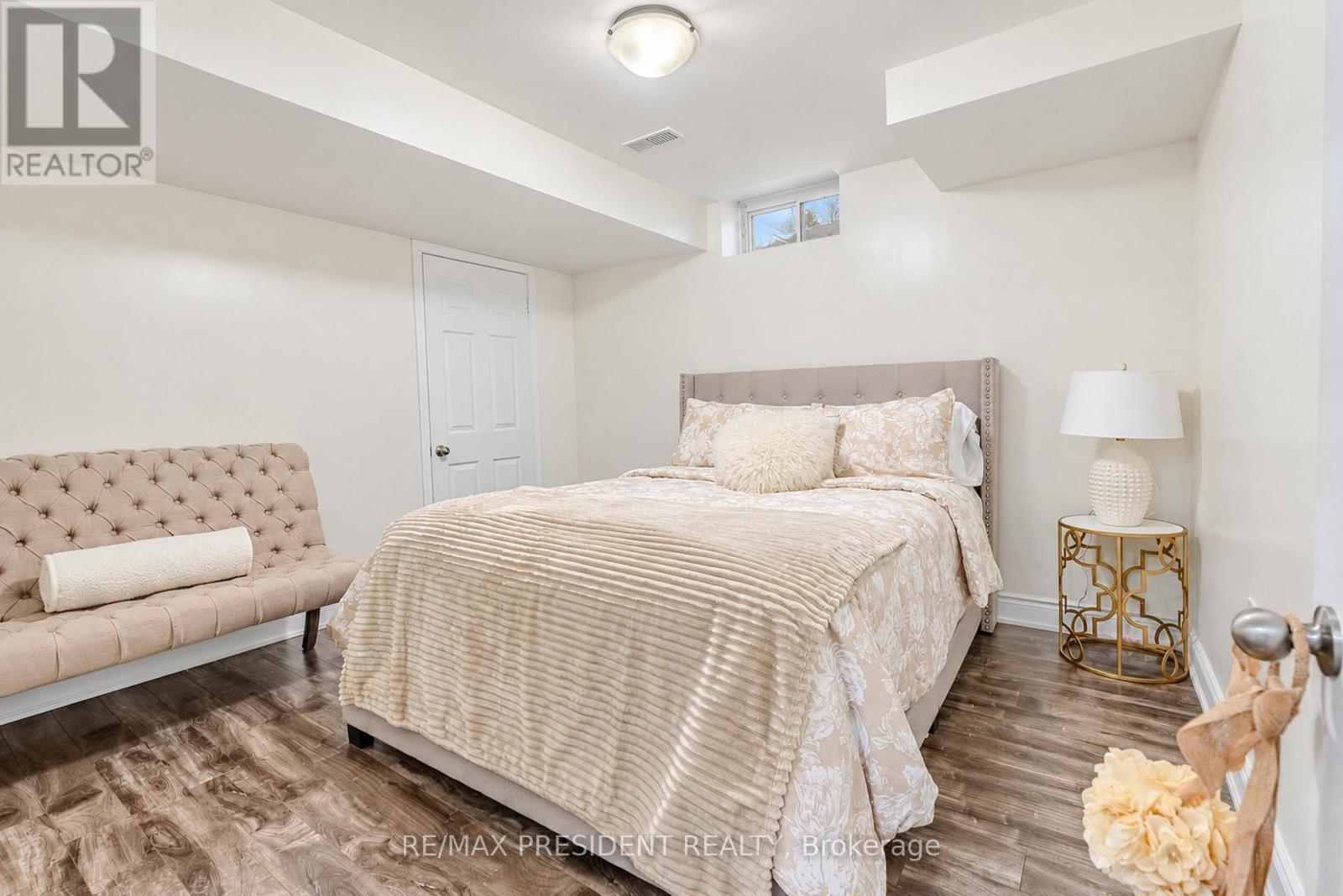 31 Monarch Drive, Halton Hills, ON