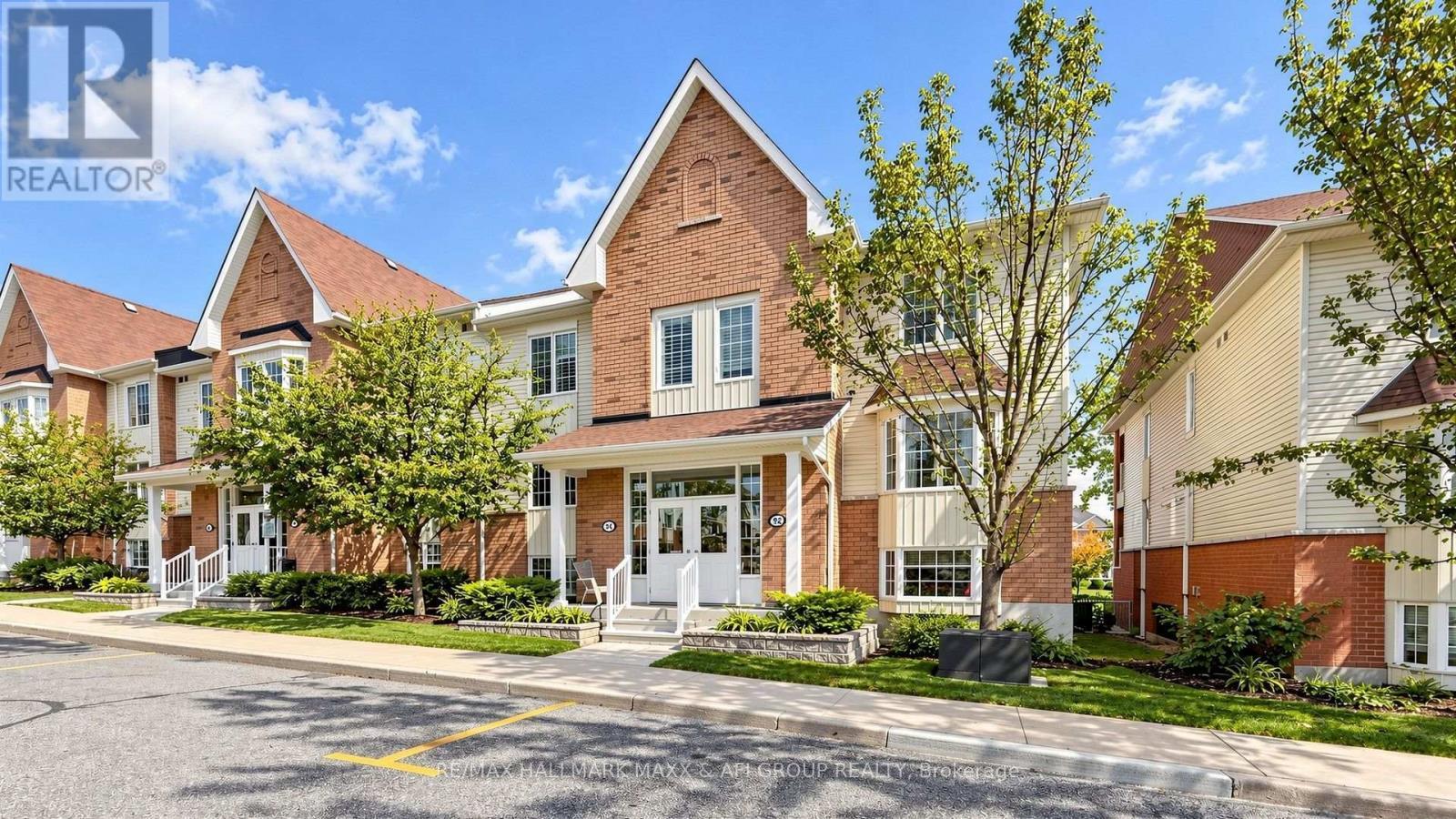 2 - 92 Petra Way, Whitby, ON