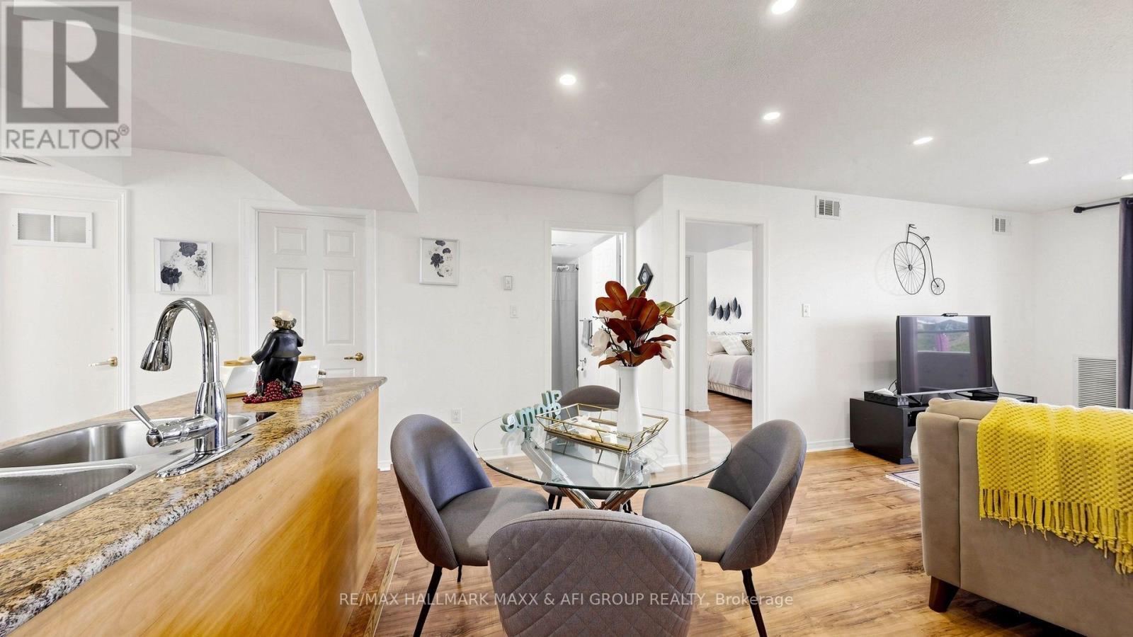 2 - 92 Petra Way, Whitby, ON