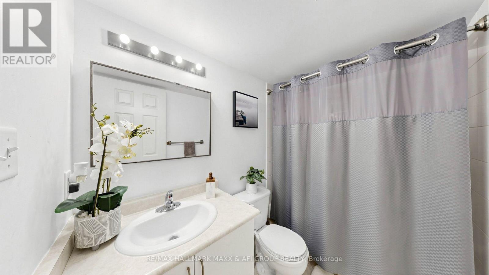 2 - 92 Petra Way, Whitby, ON