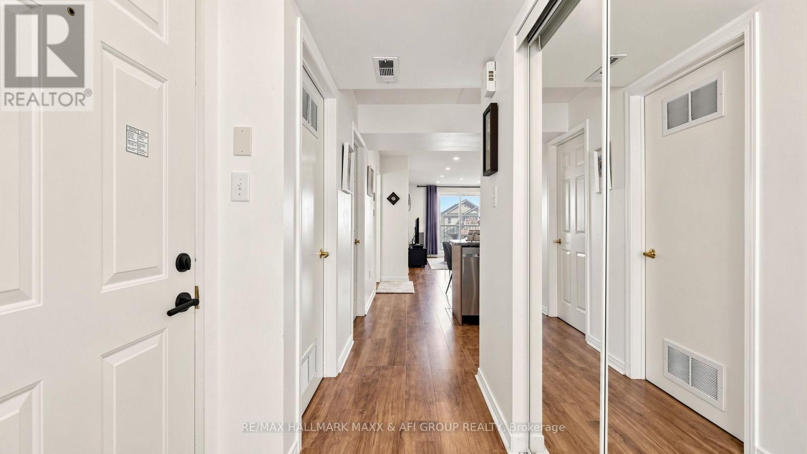2 - 92 Petra Way, Whitby, ON