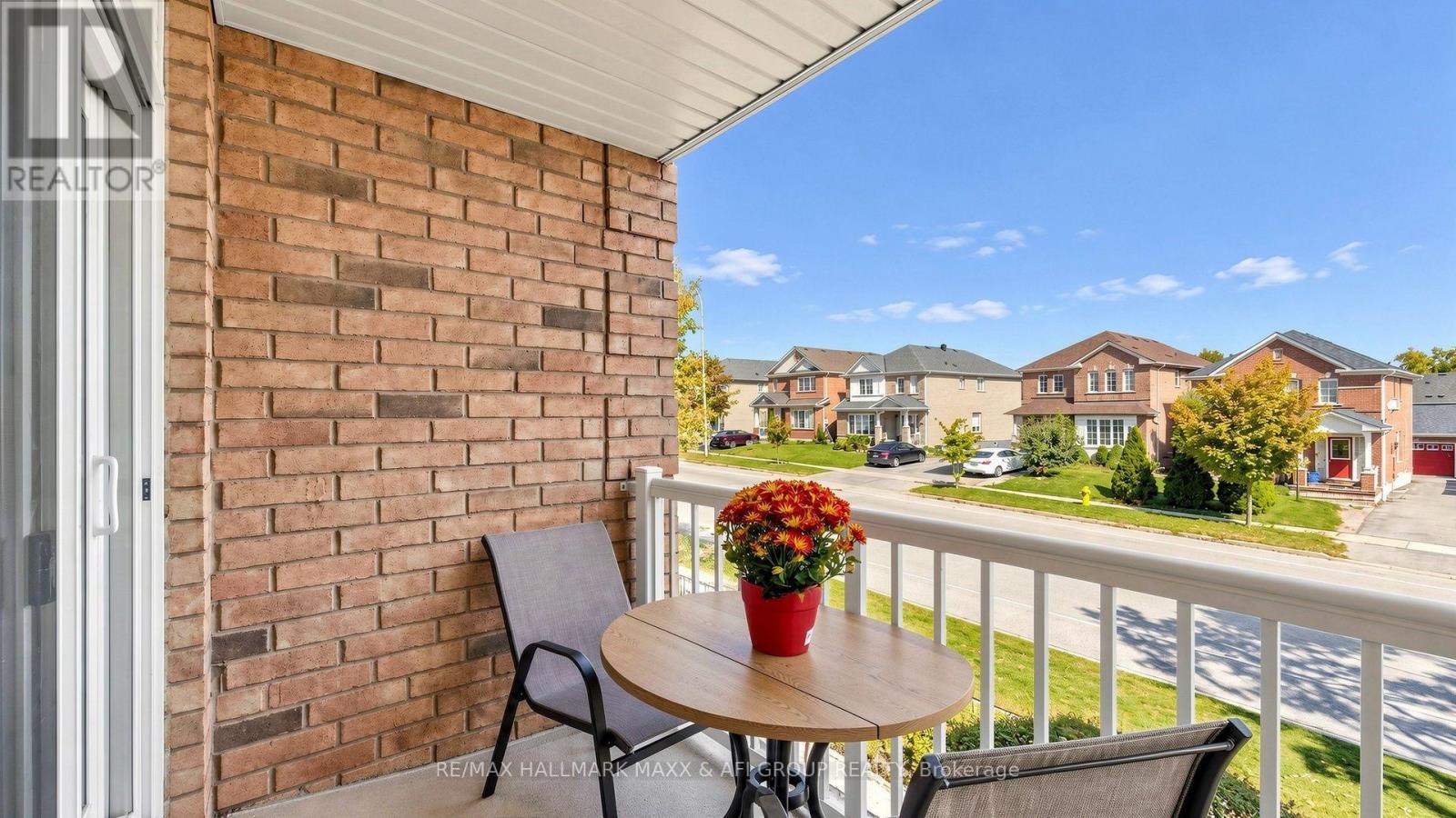 2 - 92 Petra Way, Whitby, ON
