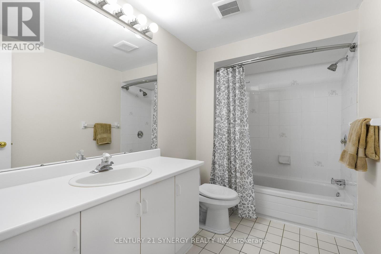 2nd Floor 4pc Bathroom - 16 - 32 Innesbrook Court, Ottawa, ON