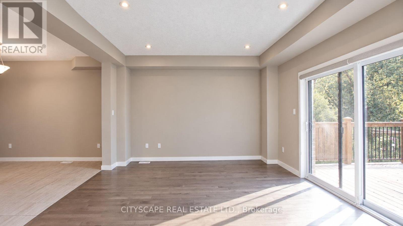908 Robert Ferrie Drive, Kitchener, ON