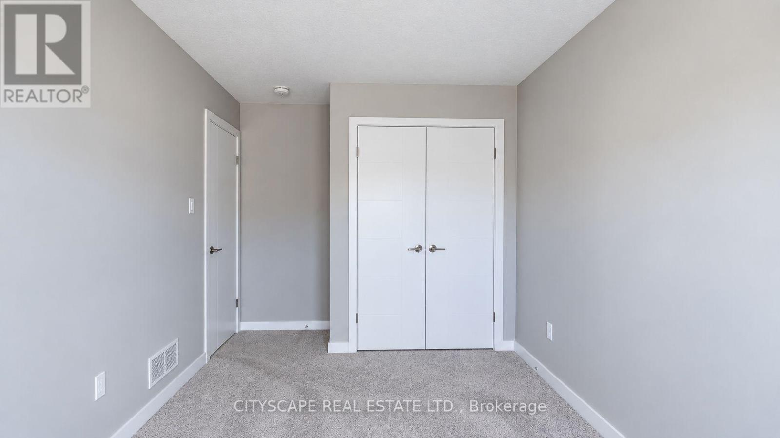 908 Robert Ferrie Drive, Kitchener, ON