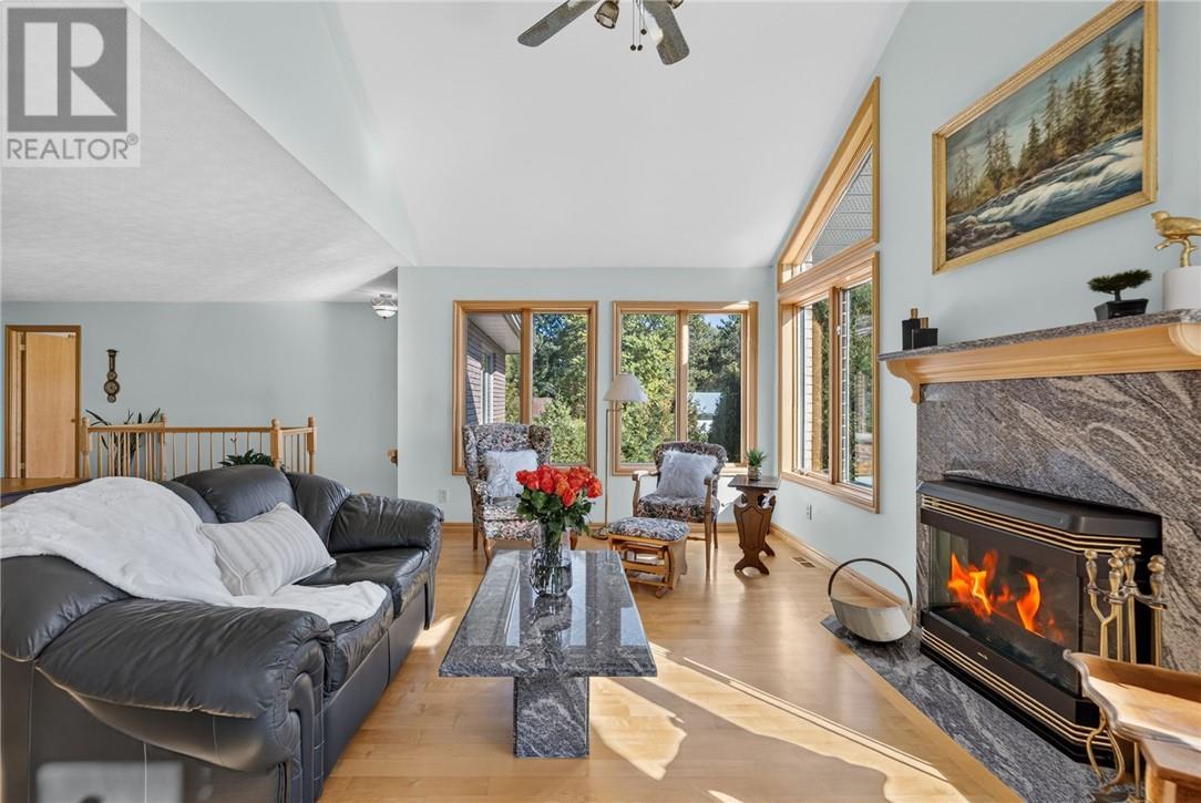 193 Black Lake Road, Lively, ON