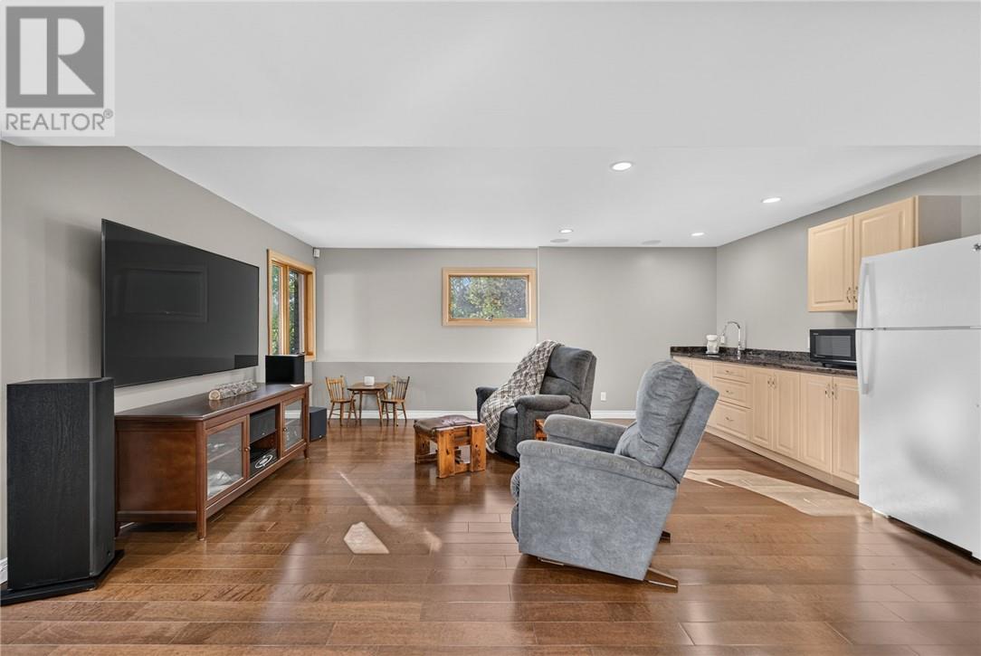 193 Black Lake Road, Lively, ON
