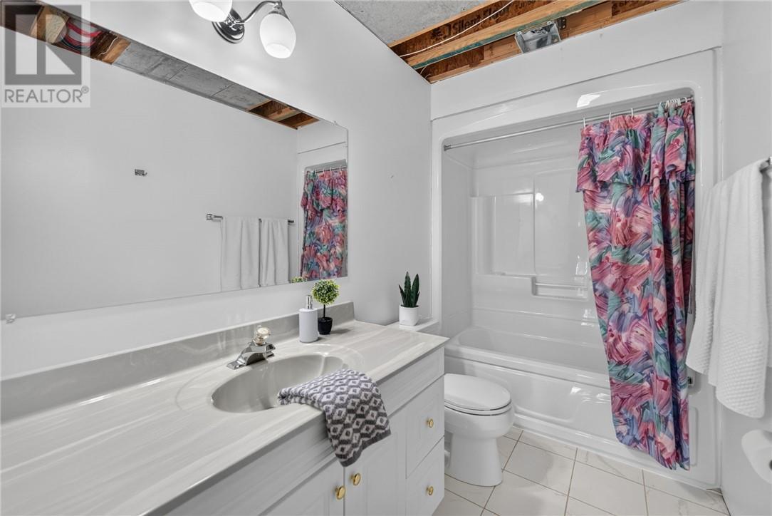 193 Black Lake Road, Lively, ON
