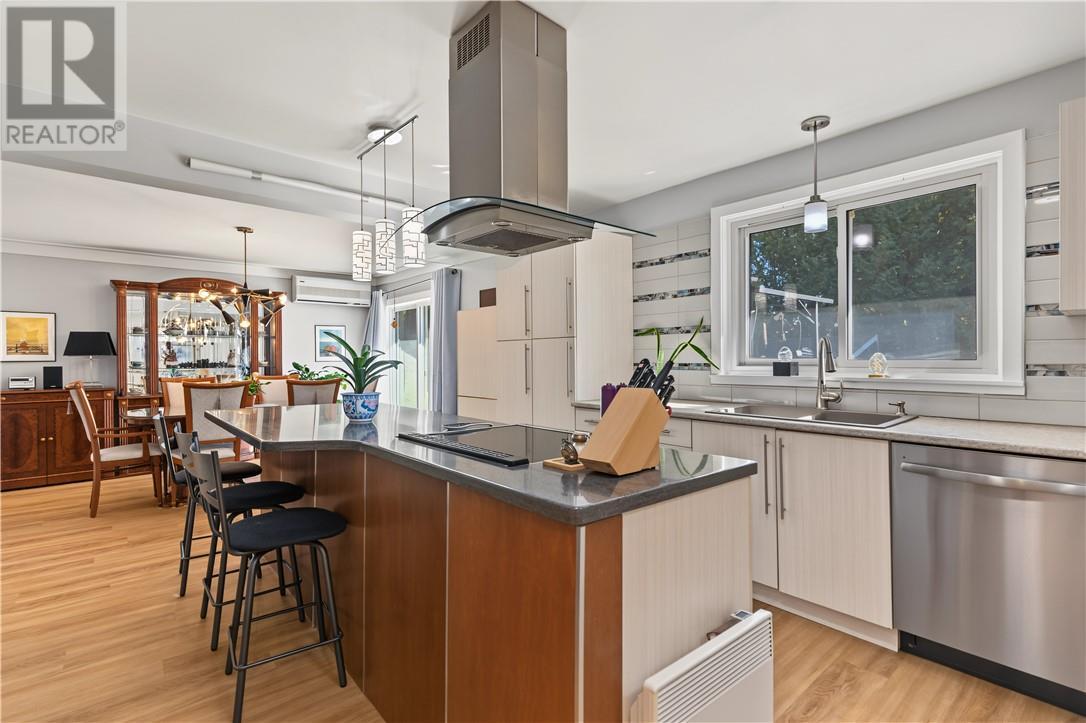 1243 Hawthorne Drive, Sudbury, ON